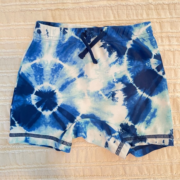 Old Navy Baby Boys Swimsuit + matching Rash guard 12-18MO - Picture 6 of 9